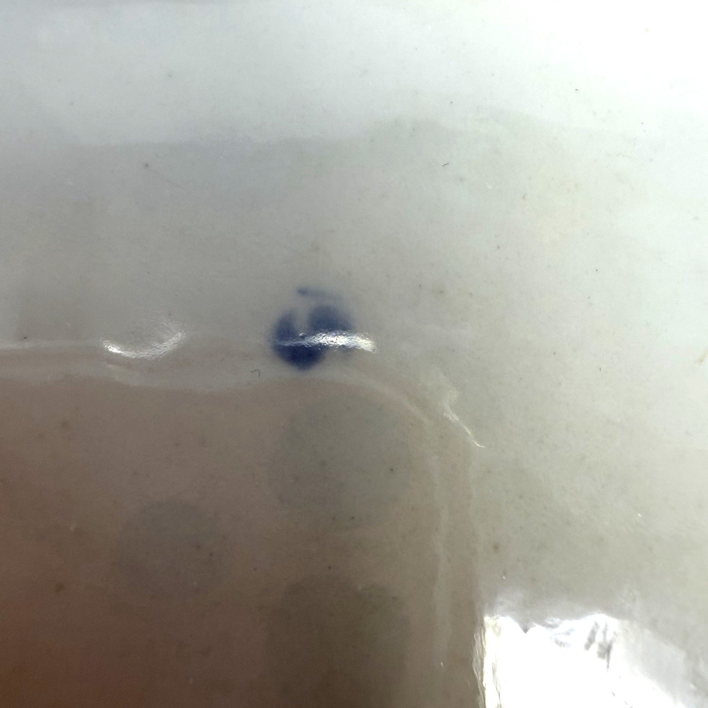 Vintage Blue White Floral Porcelain Trinket Box Gold Detail Lidded Jewelry Box - Picture 11 of 16